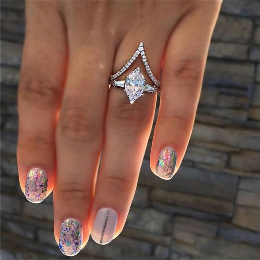 NEW alloy micro-inlaid zircon ladies ring - Picture 3 of 5